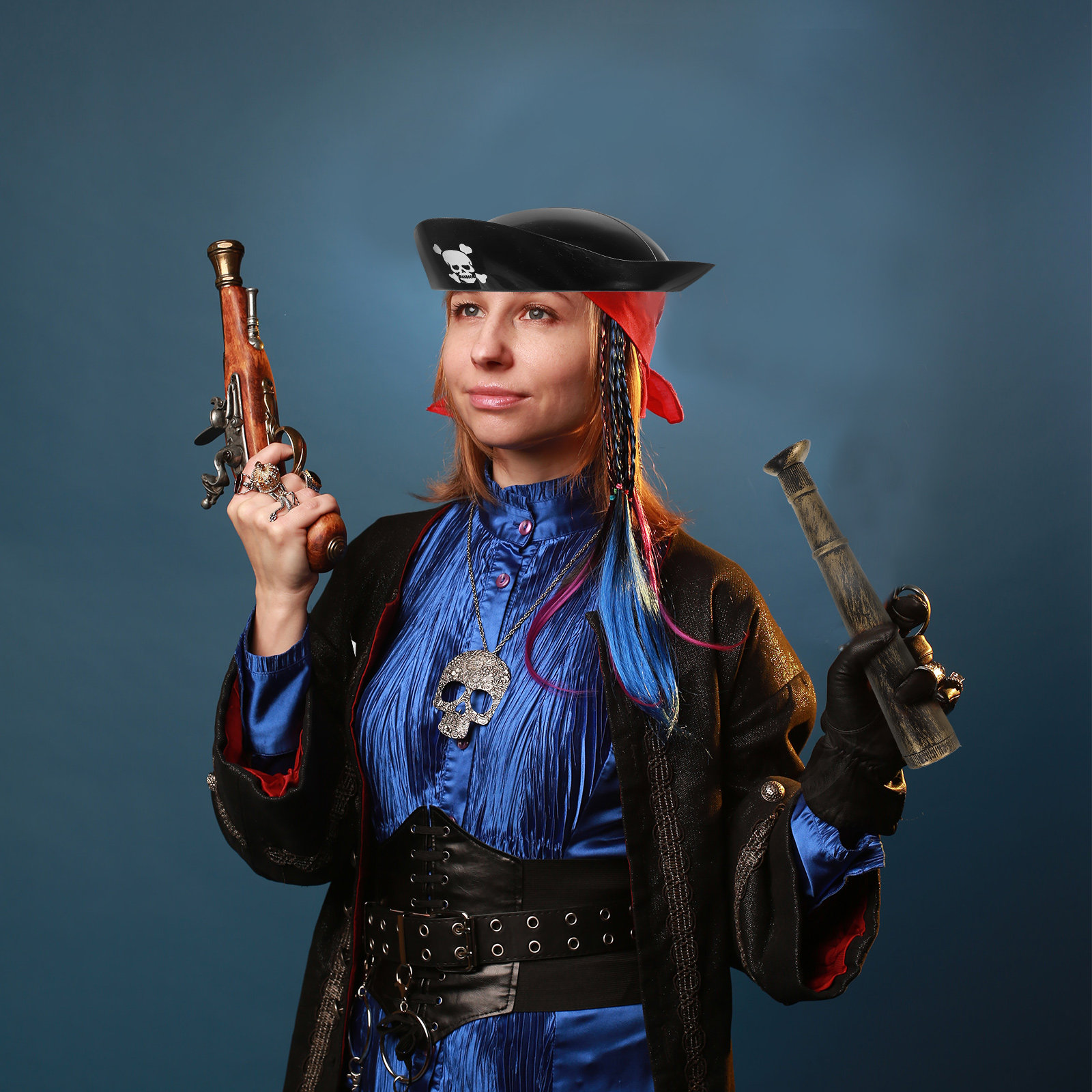 Easy Cosplay Prop - ハロウィーンパーティー、仮装舞踏会、写真撮影用の小道具やアクセサリーとして使える、着脱が簡単な海賊コスチュームキット。